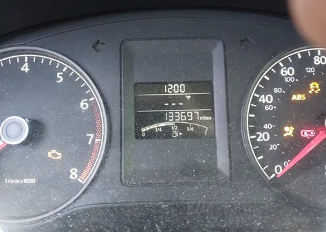 3VW2K7AJ9DM242868